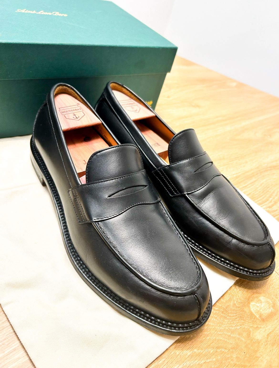 Aimé Leon Dore Queens Crest Loafers Black – Size 11 – Worn Once