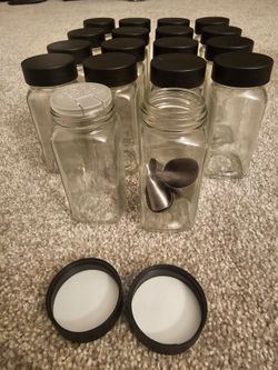 Glass Spice Jars Set with Black Lids Cooking Containers