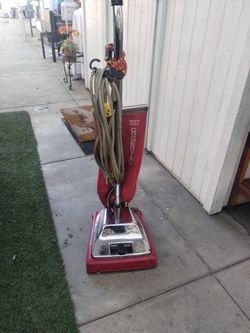 Heavy duty commercial vacuum cleaner