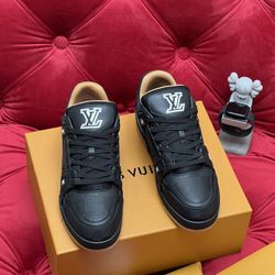LV black casual sneakers basketball shoes size 9.5