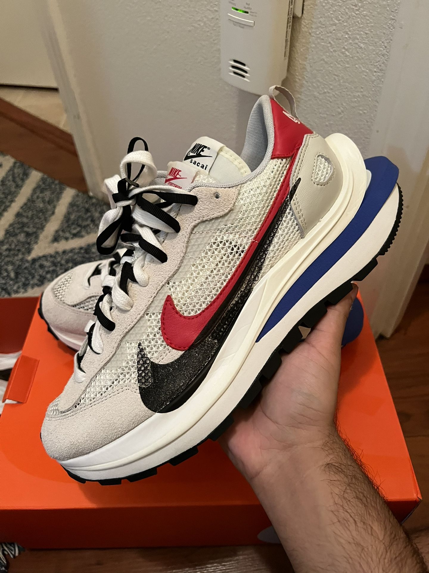 Nike X Sacai Vaporwaffle Fuchsia Game Royal (Size 11)