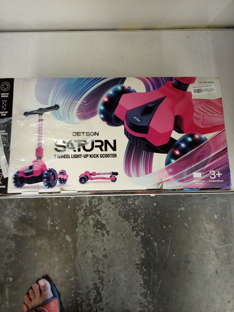 Jetson Saturn 3 Wheel Ltg