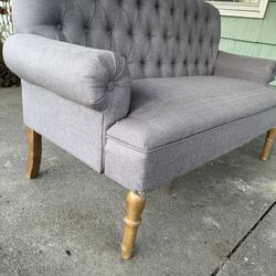 Free Couch 