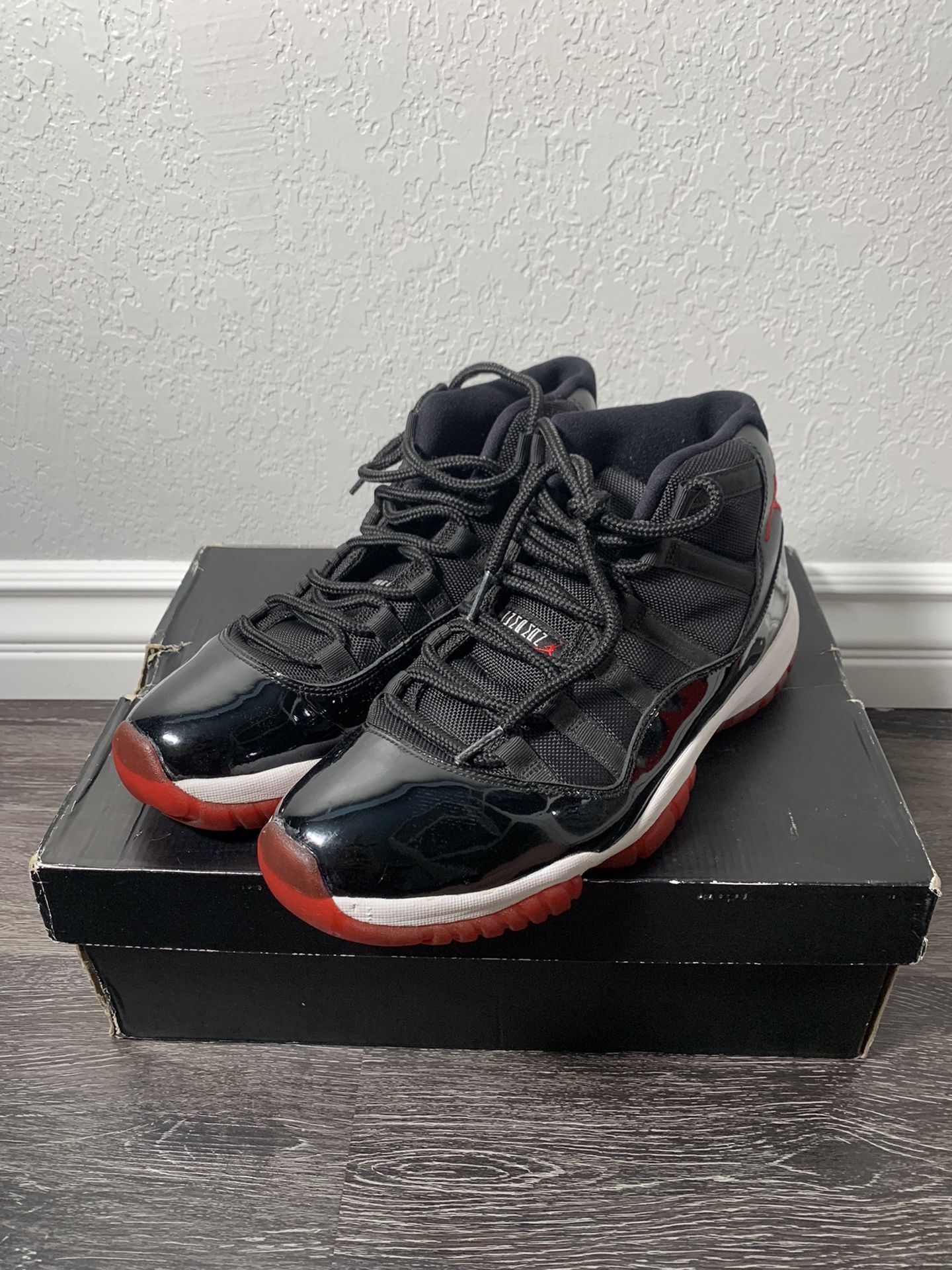 Jordan 11 Bred 2012 Size 9.5