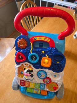 VTech Sit-to-Stand Learning Walker – Lights & Sounds