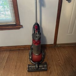 Dyson Vacuum 