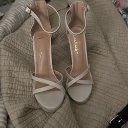 Lulus Heels Light Beige Or Cream Color 