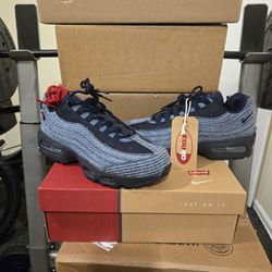Nike Air Max 95  Obsidian Levis COLLAB.