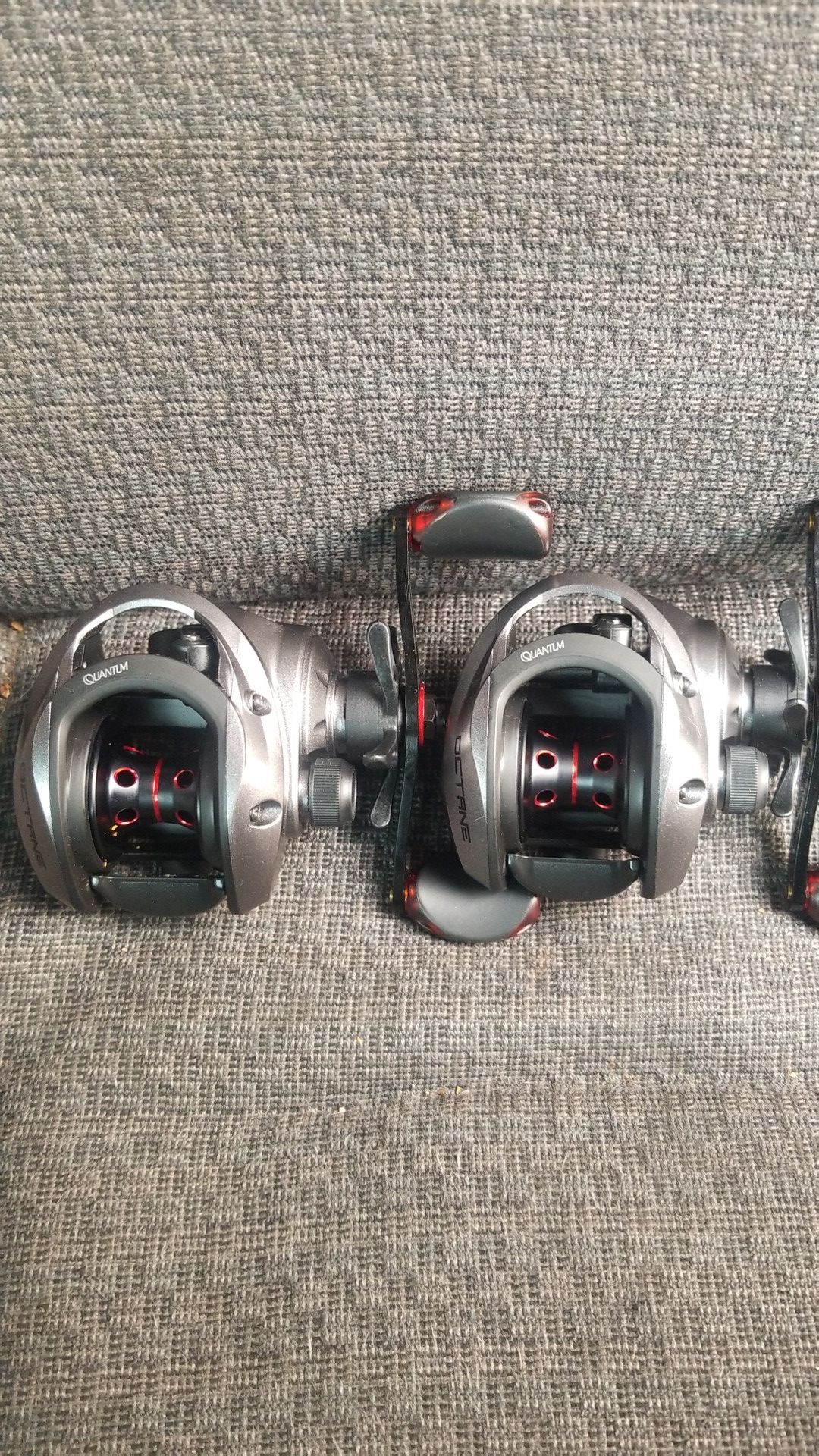 2 brand new Quantum Octane baitcasting reels