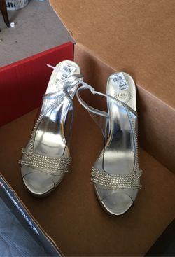 Ladies size 8 evening heels