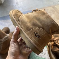 Ugg Shoes Men’s Size 10