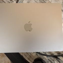 MacBook Air Laptop 13inc