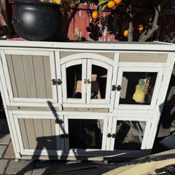 Aivituvin-AIR06-C 2 Story Rabbit Hutch On Wheels (Inner Space 8.32 ft²) - Gray Rabbit Hutch