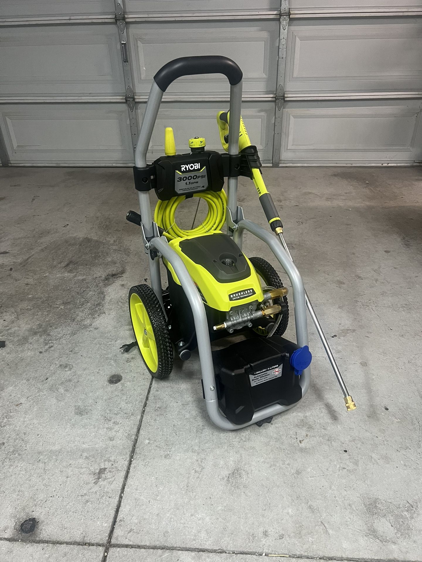 New Ryobi 3000 PSI 1.1 GPM Cold Water Electric Pressure Washer