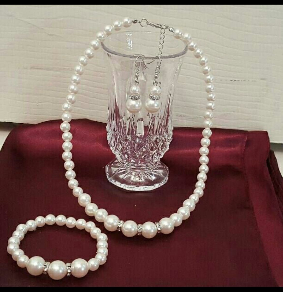 Necklace, Bracelet And Earrings Set
