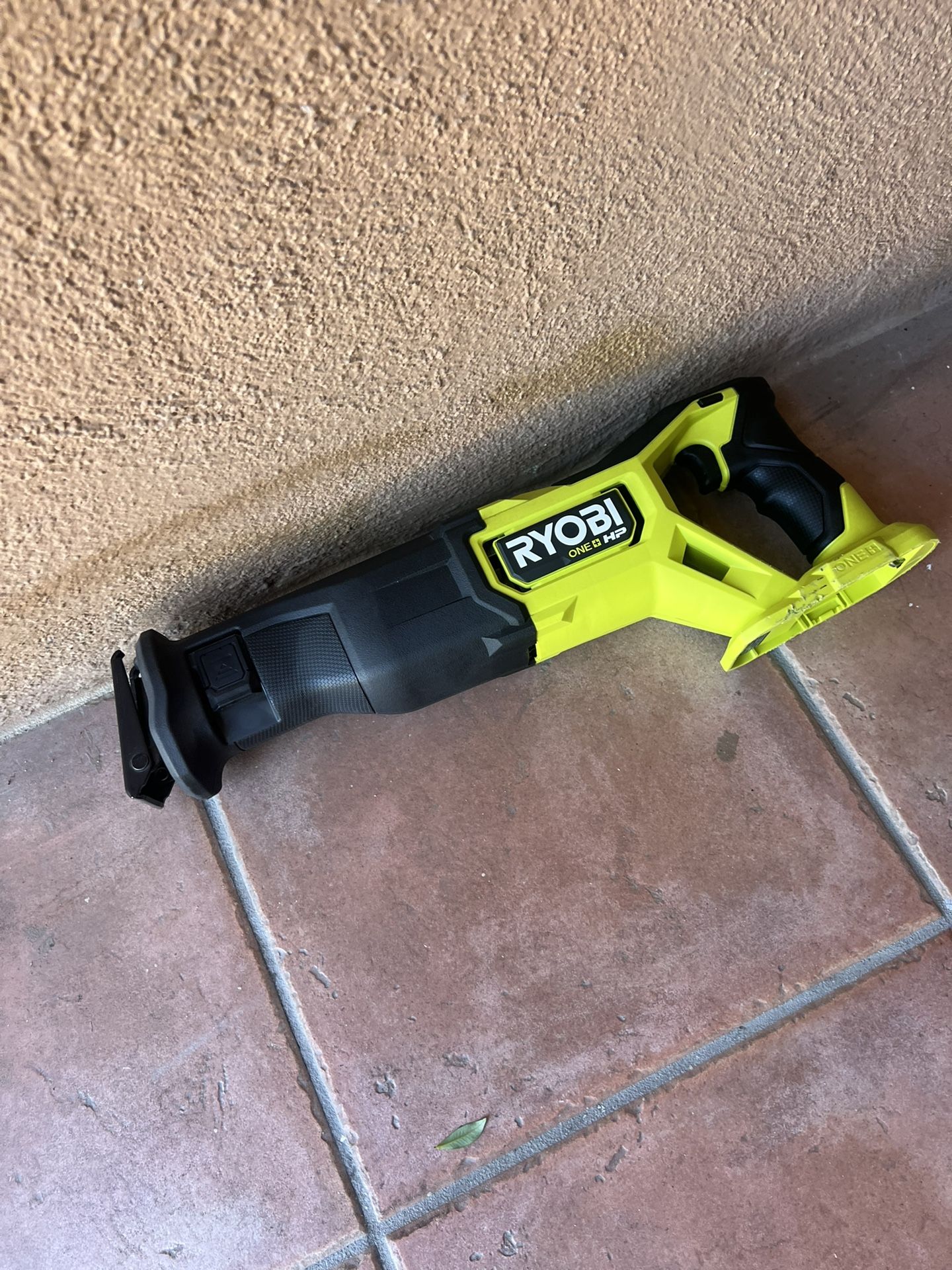 RYOBI ONE+ HP 18V Brushless Cordless Reciprocating Saw (Tool Only)