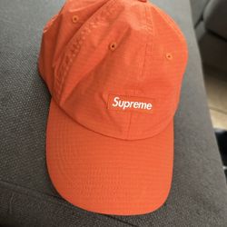 Mens Supreme Hat Like New