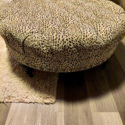 large ottomon