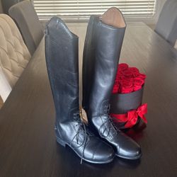 Ariat Kids Riding  Boots Size 1