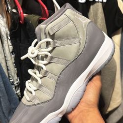 Cool Grey 11