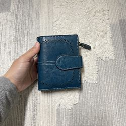 Mini Vintage Wallet With Photo ID Window