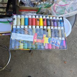 Studio Fensations 42 Pack Acrylic Paints