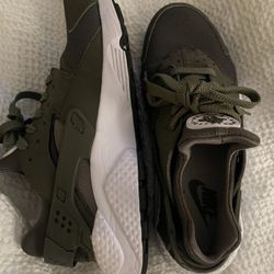 Olive Green Women’s Huaractes 