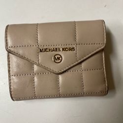 Michael Kors pink quilted leather trifold wallet