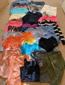 Women’s Clothes Size Small Clean, Smoke, Pet Free House No Stains Total 55 pieces American Eagle, Pink, H&M, Nike