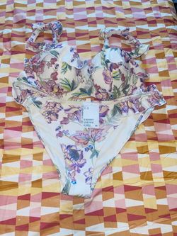 New Women’s H&M swimsuit, two-piece size 14