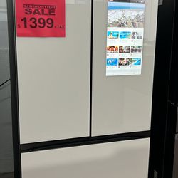 Family Hub Refrigerator White Glass- Refrigerador De Pantalla Vidrio Blanco 