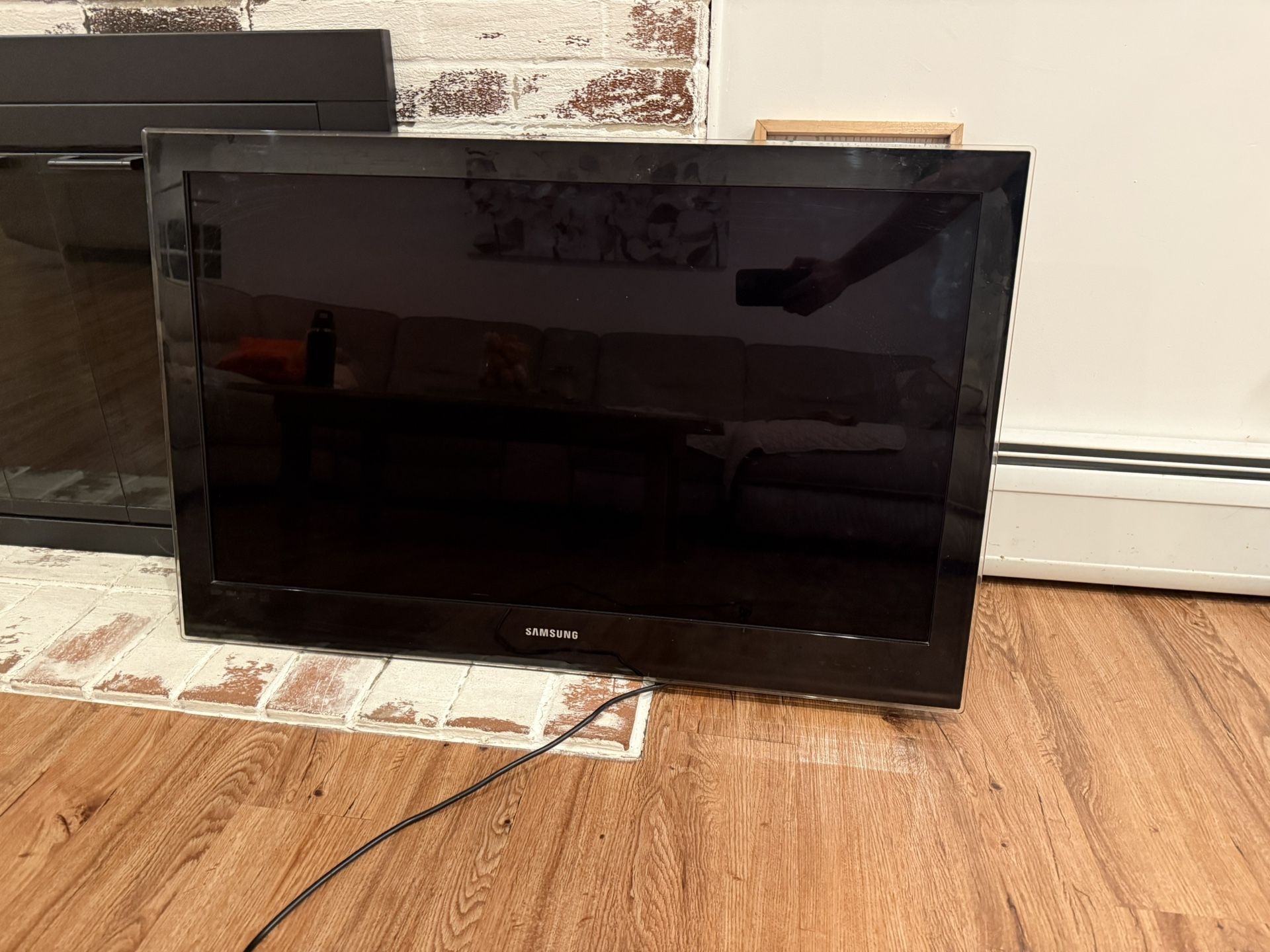 Samsung 42 Inch Flat Screen