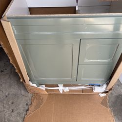 CHASBURY 30" PALM GREEN VANITY 