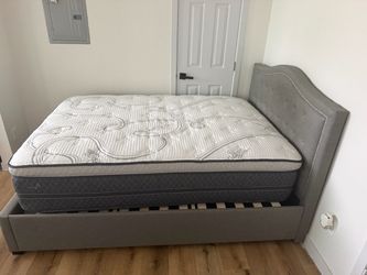 Full size bedroom set