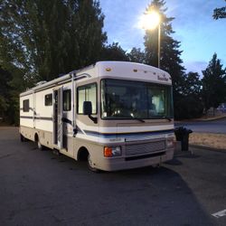 1997 Fleetwood Bounder 34