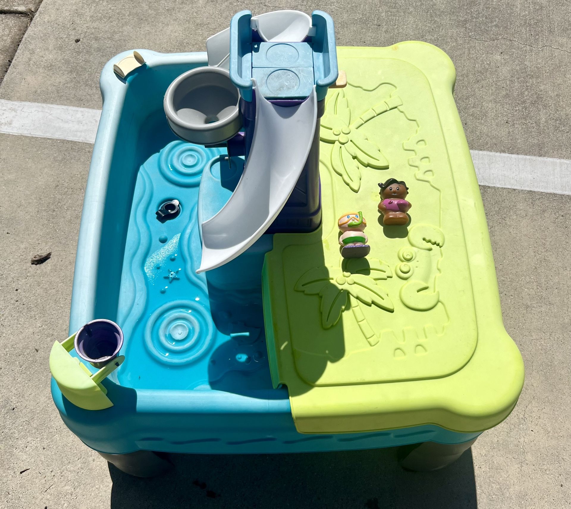 Little Tykes Water/sand Table