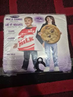 Twin costume cookies in milk