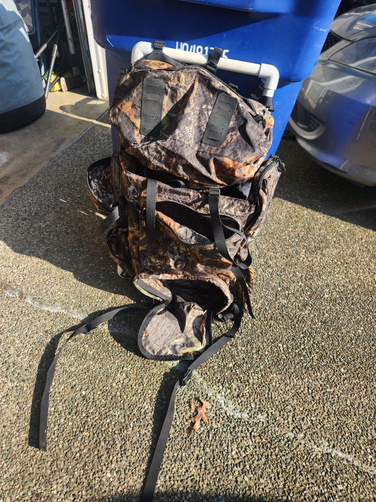 Backpacking Hard Frame External