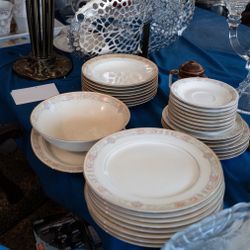 China Set – 42 pieces