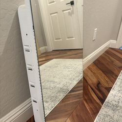 Mirrored Medicine Cabinet used - Good Replacement 