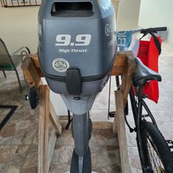 Yamaha outboard 9.9 (PRICED TO SELL)