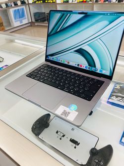 MacBook Pro m2 pro 16gb ram 512gb ssd