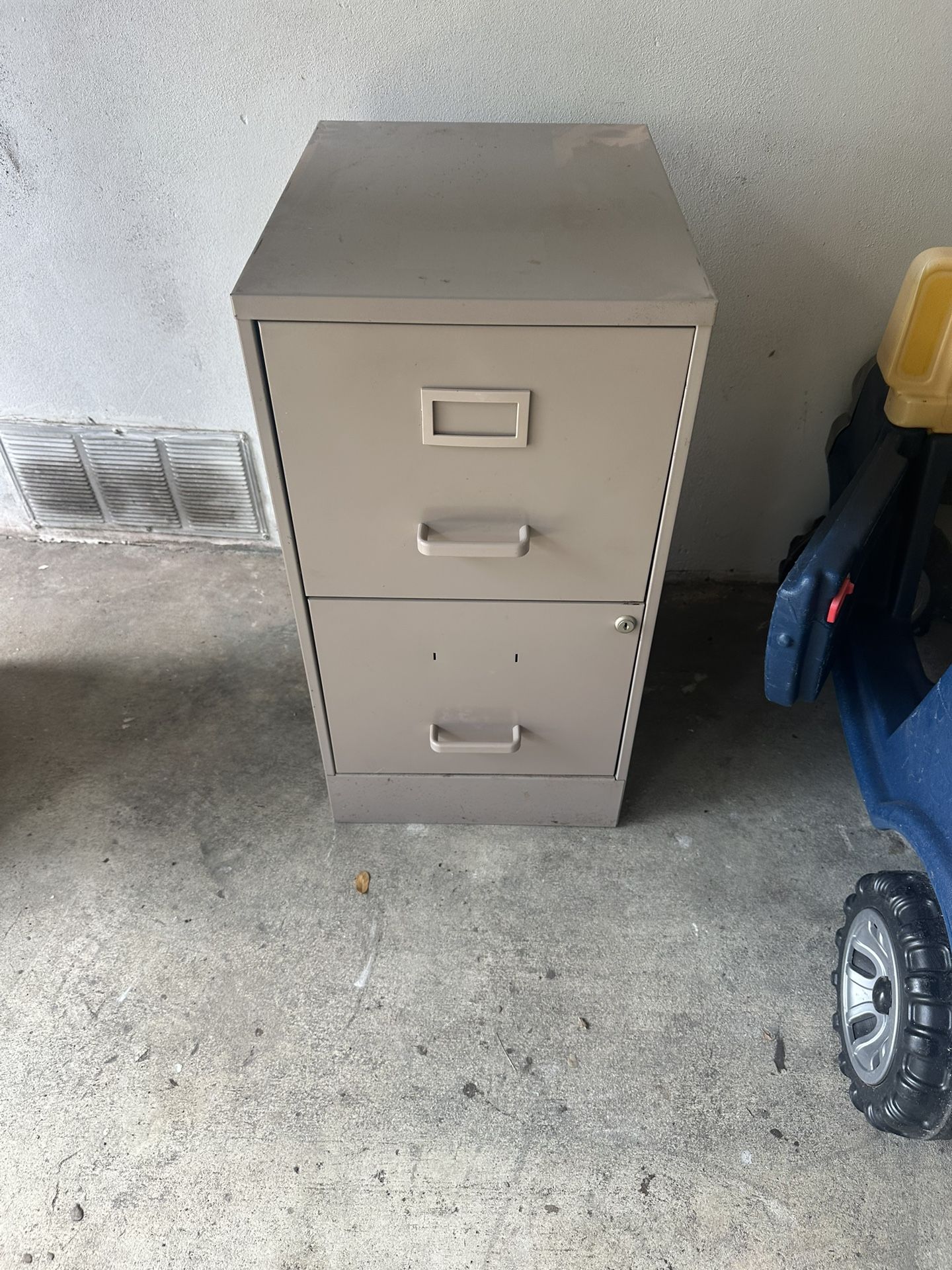 File cabinet