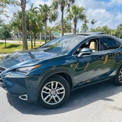 2017 LEXUS NX200t