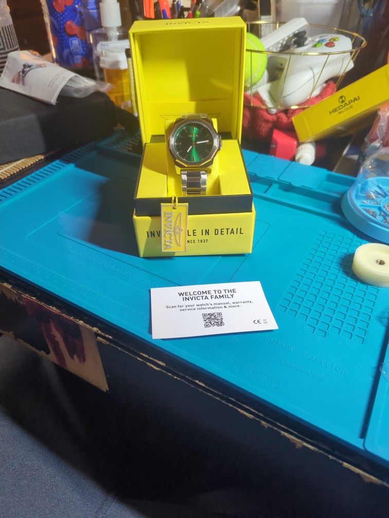 Invicta Speedway Green Dial & Silver Bracelet