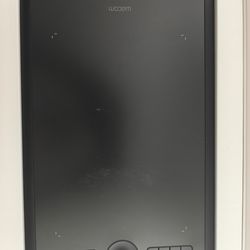Wacom PTH660 Intuos Pro Graphic Tablet