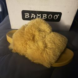 Women’s Plush Shoes