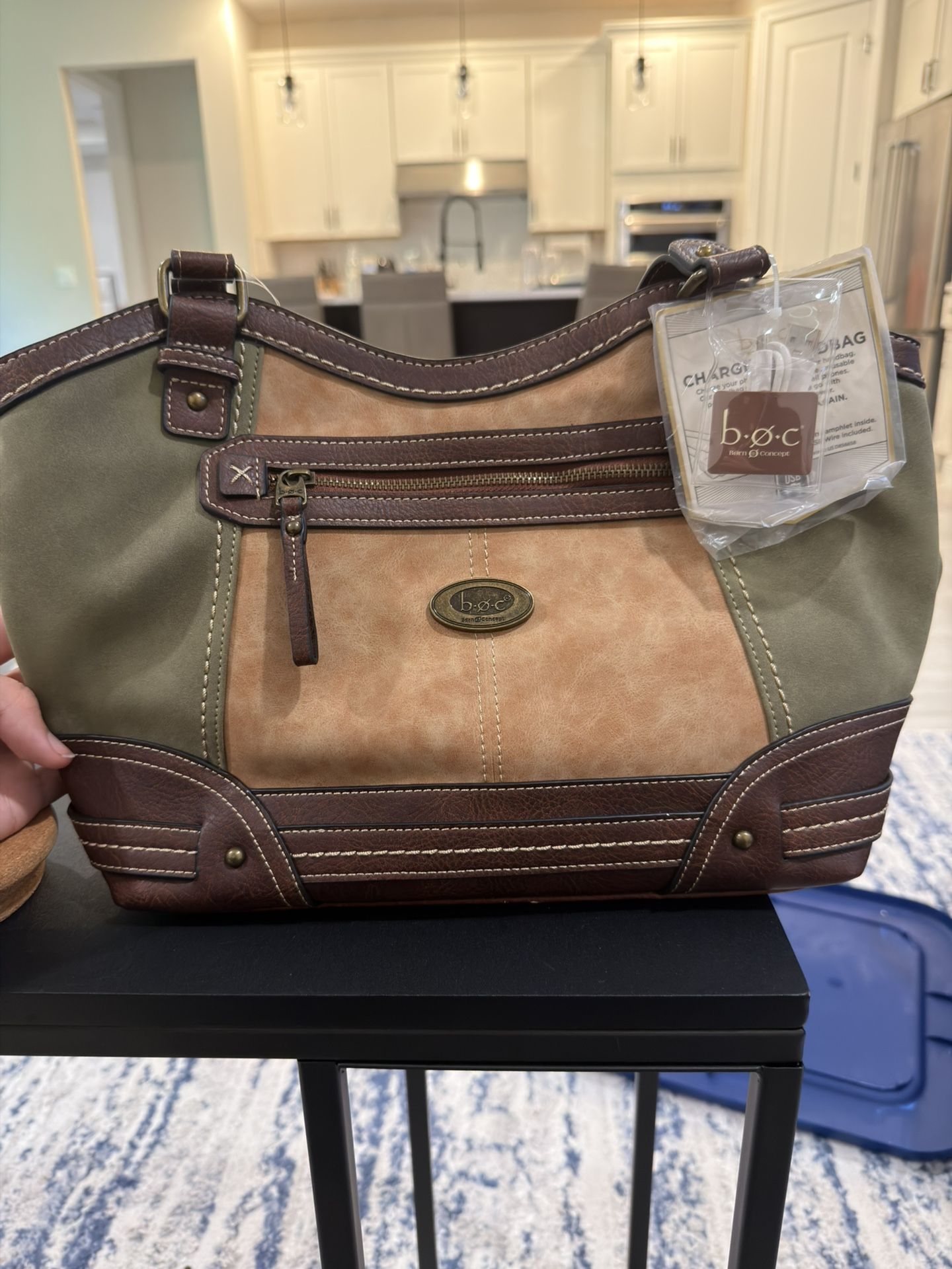 BOC Women's Brown/Tan Charging Crossbody/Shoulder Bag