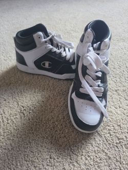 Champion Boys Shoes Size 4