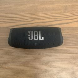 JBL Charge 5